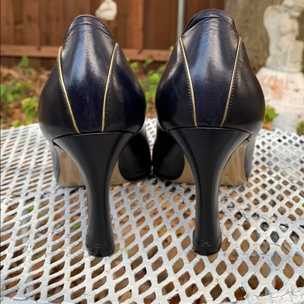 Vintage Bally Navy Blue Leather Made in Italy Heels